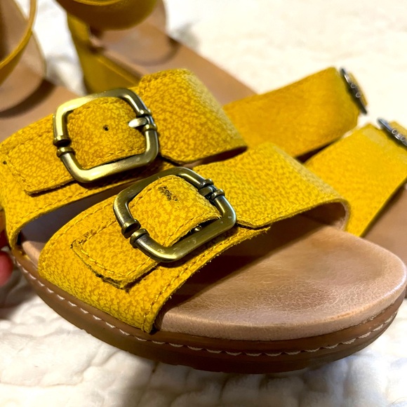Dansko Astrid Textured Nubuk Yellow Sandal - Picture 5 of 8